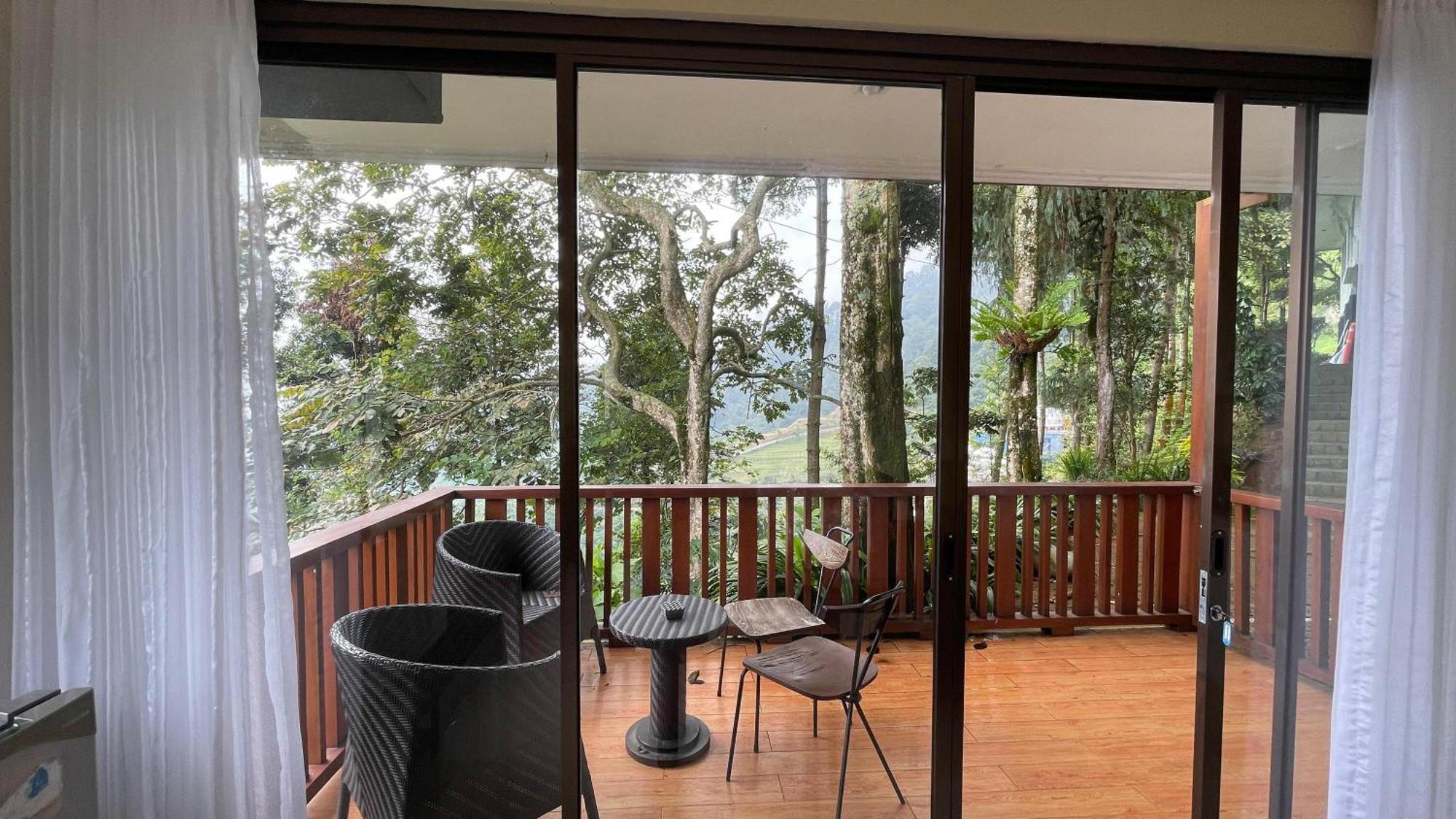 Damar Langit Resort Cisarua Exterior foto